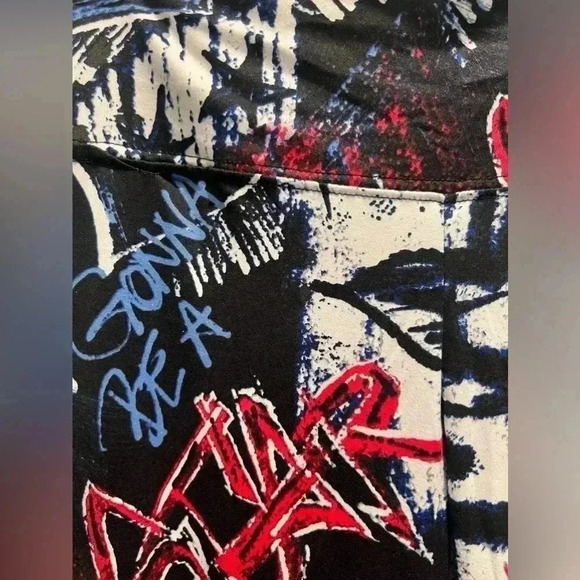 DEAMC Women's Graffiti Print Leggings Black Polyester Spandex NWOT - Picture 2 of 7